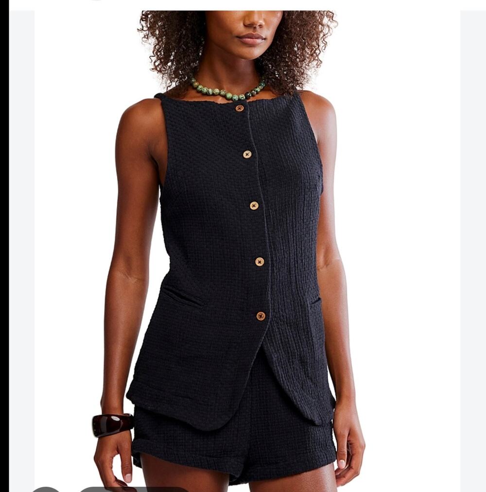 Free People Free-est vest-style black button up top wood buttons xs